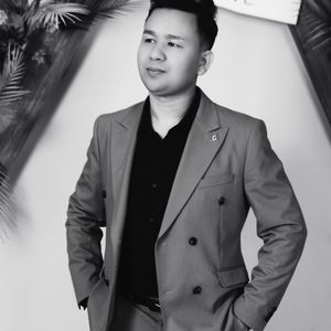 纲手吃雷影大狙的由来和寓意
