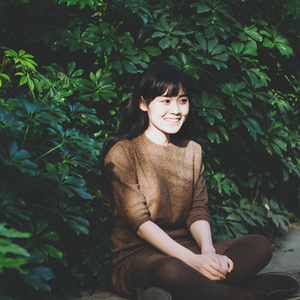 纲手吃雷影大狙的由来和寓意
